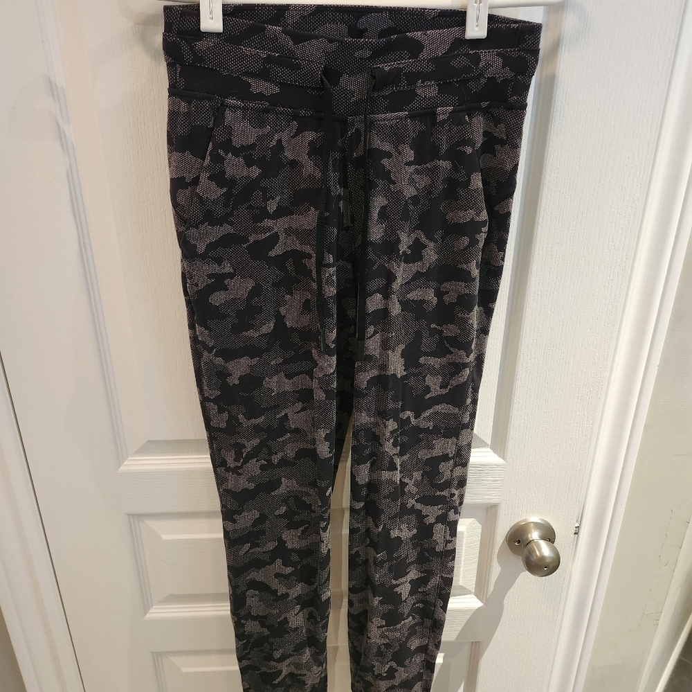 Lululemon Ready to Rulu Jogging Pants